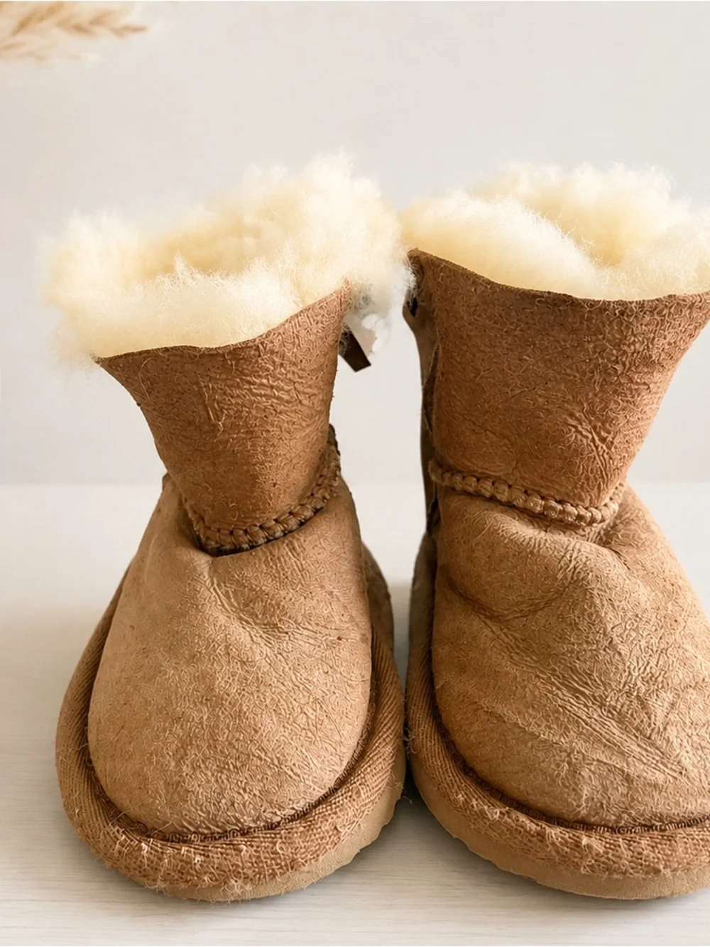 UGG Kids Bailey Bow Chestnut Shearling Boots Toddler Size 7